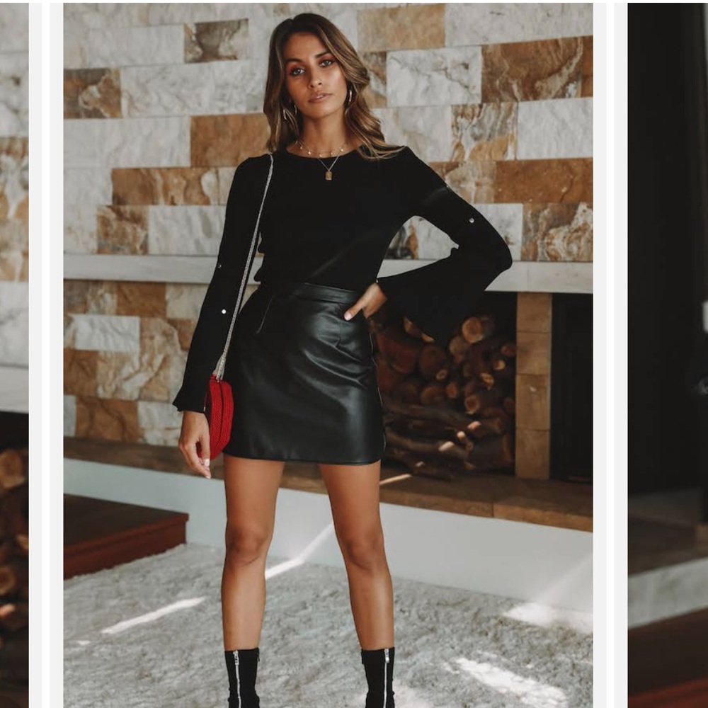 Black faux leather mini skirt